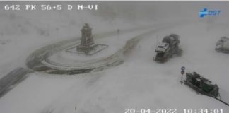 Nevadas en ruta alerta para el transporte Imagen de la DGT en la mañana del 20 de Abril Alto del León N-VI