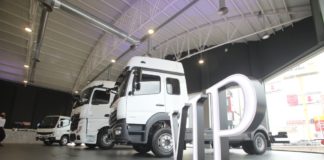 Mercedes-Benz inaugura un nuevo concesionario en Valencia Mercedes-Benz inaugura un nuevo concesionario