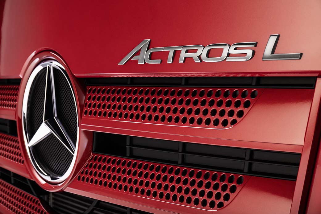 Actros L es la apuesta más tecnológica de Mercedes Benz Trucks con mecánica diésel para el largo recorrido y grandes tonelajes.