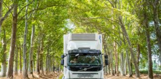 Prueba camión eléctrico Volvo Trucks electric FE Volvo Trucks ya ofrece al mercado este camión FE electric 6X2 pensado para la distribución urbana.