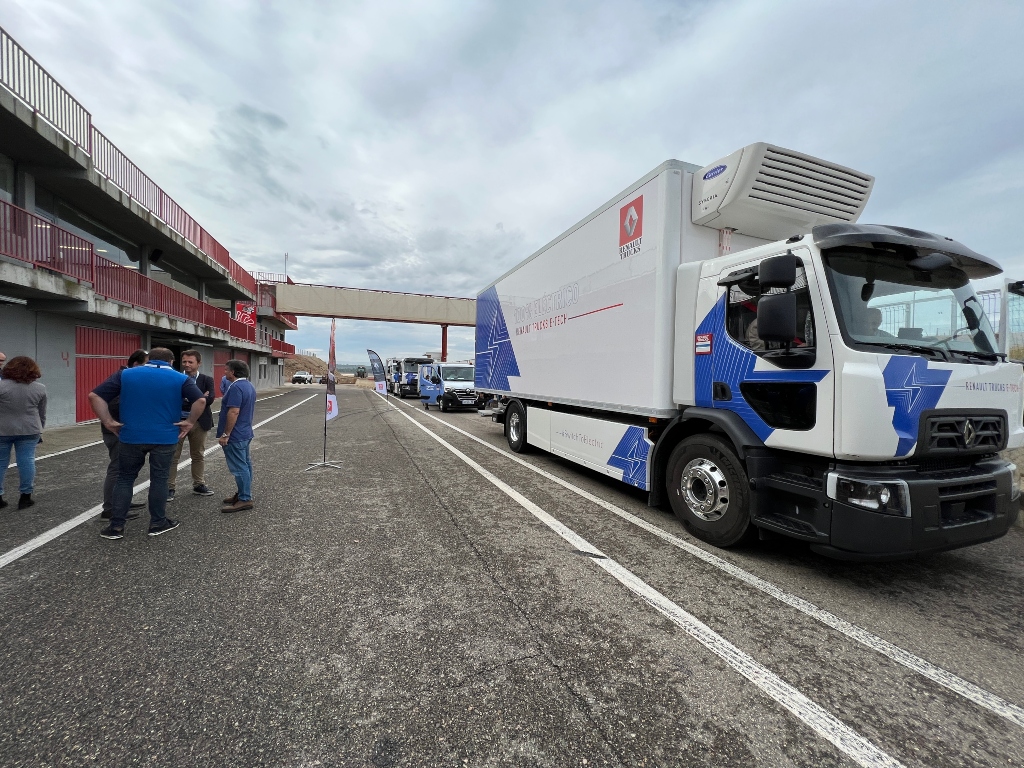 Renault Trucks y Motor Tàrrega presentan la nueva gama