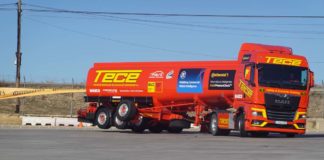 TECE: El trailer que no vuelca nunca de Técnicas Especiales de Conducción Eigenbauer cumple 25 años Formación antivuelco para cisternas ADR de TECE.