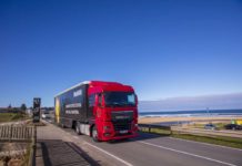 La mujer en el transporte Las becas WoMAN para introducir a la mujer en el oficio de conducir camiones llegan a su tercera edición.