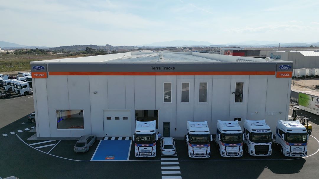 Ford Tucks inaugura sus nuevas instalaciones en Murcia