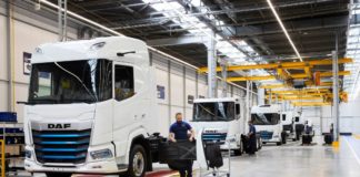 Inaugurada oficialmente la planta de camiones eléctricos DAF Inaugurada oficialmente la planta de camiones eléctricos DAF