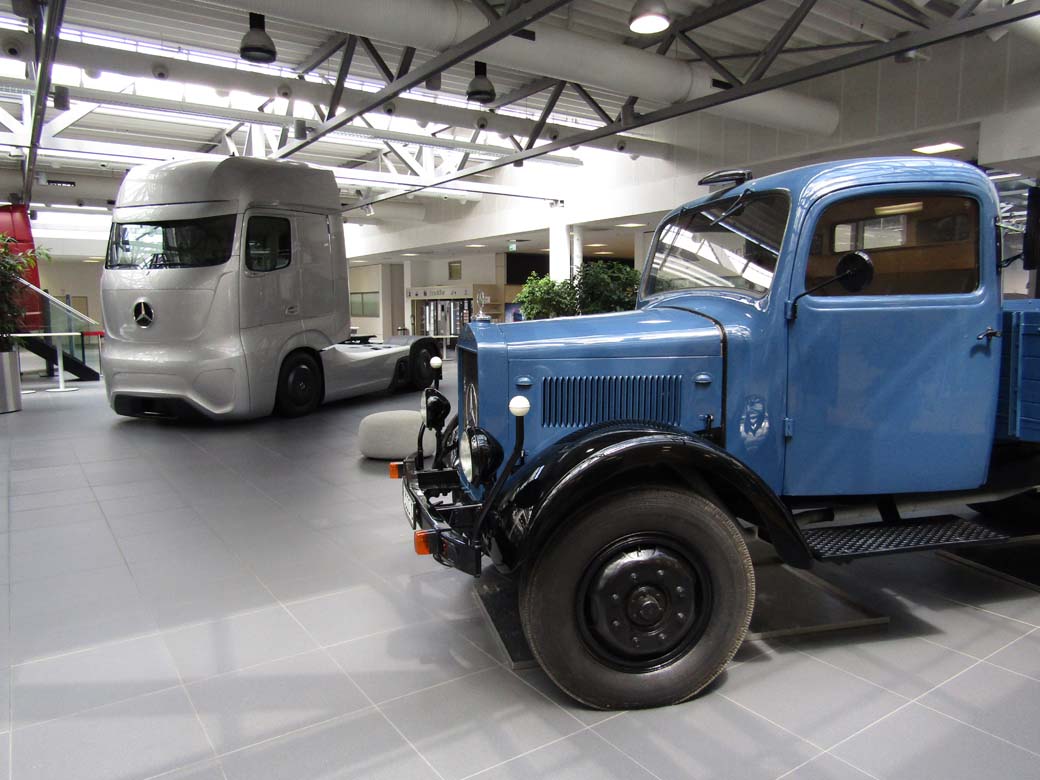 En la historia del Grupo Daimler Truck está la meta de haber creado el primer camión de la historia.