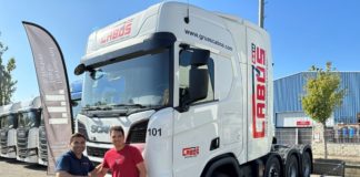 Un Scania de 240 toneladas para Grutrans Cabos Un Scania de 240 tonedalas para Grutrans Cabos