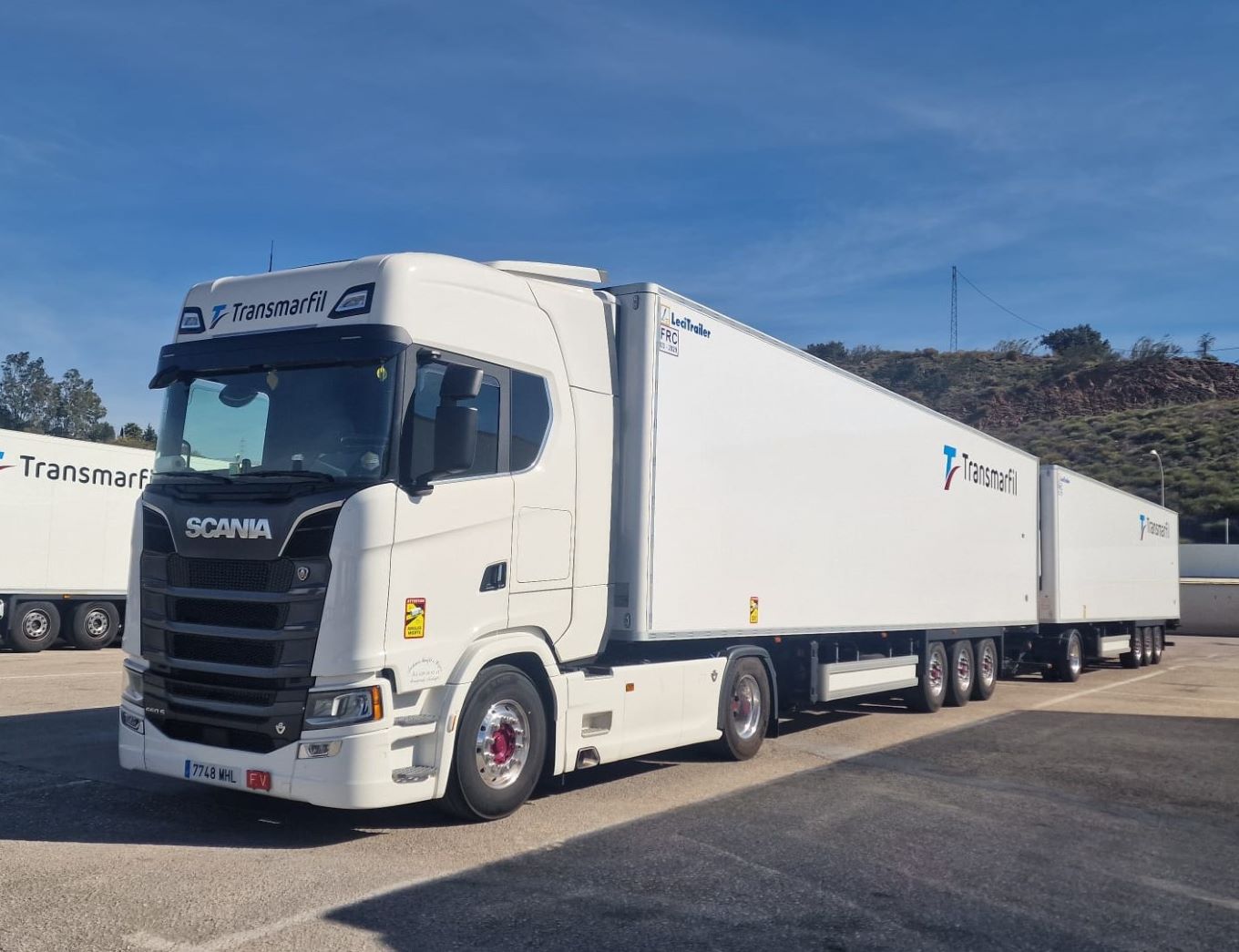 Scania potencia su V8 para los duotráilers y los mega camiones