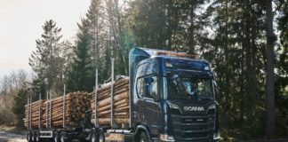 Scania potencia su V8 para los duotráilers y los megacamiones Scania V8 idóneo para conjuntos articulados de 60 y más toneladas.