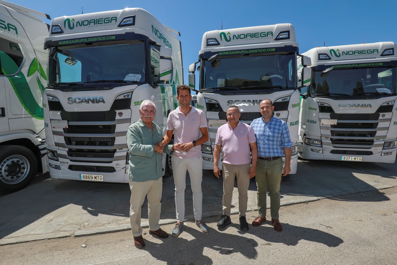 10 Scania V8 para Transportes Noriega