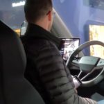 Tesla Semi Truck vista interior del puesto de conducción.