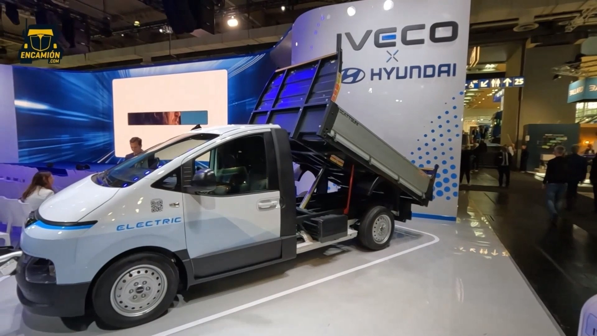 La colaboración eltre IVECO y Hyundai ha creado el comercial ligero eléctrico eMoovy.