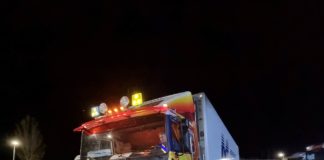 VOLVO F12 Conan AYUDA HUMANITARIA por la DANA Valencia Un viaje de Ayuda Humanitaria para los afectados por la DANA en el Volvo F12 Conan con 37 años y 3,5 millones de kms.