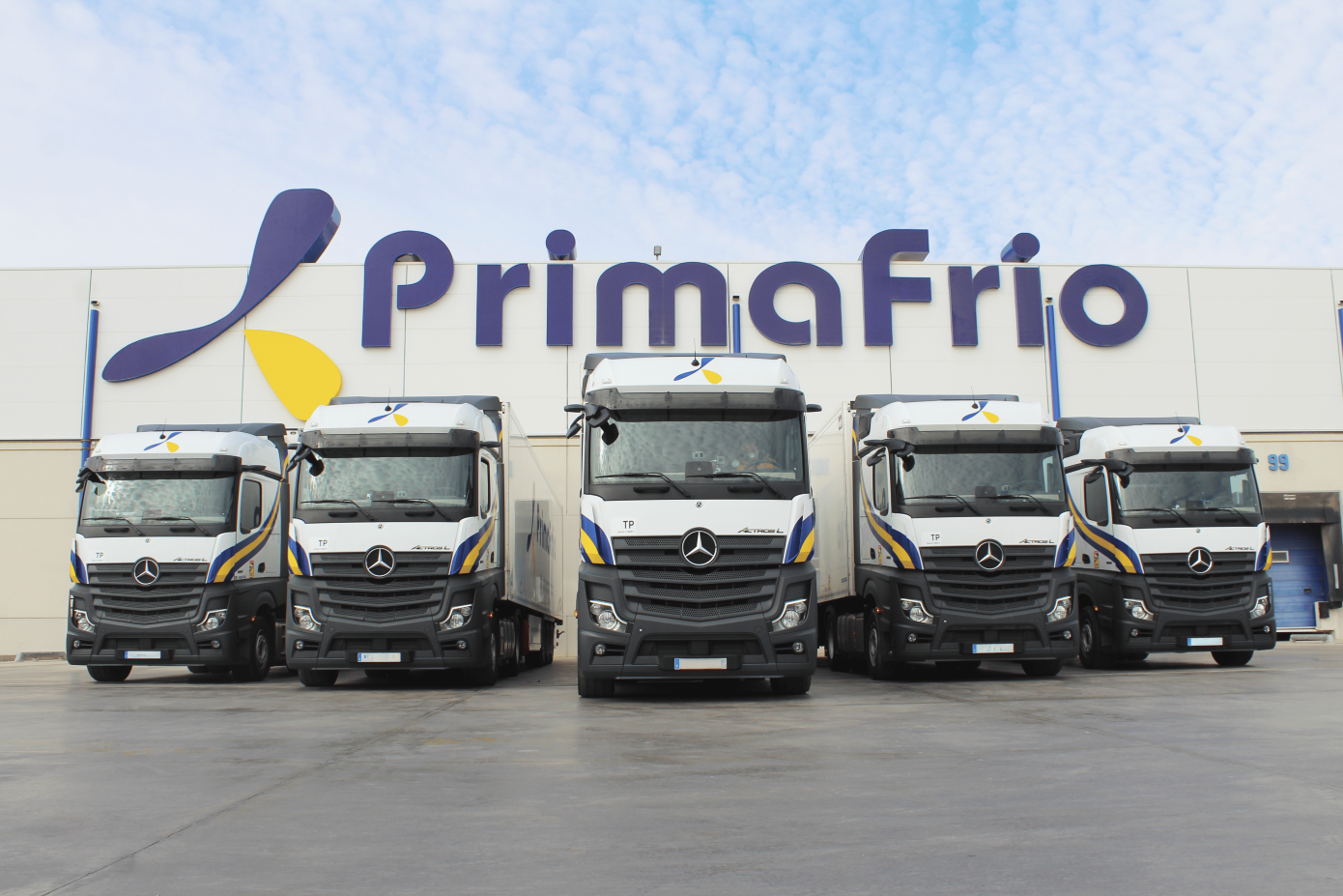 Primafrio moderniza su flota con 300 Mercedes-Benz Actros 1851 LS