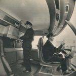 TOP 5 CAMIONES MÍTICOS… ¡¡Que NO TRIUNFARON!! Algunos diseños de vehículos se adelantaron tanto a su tiempo que fueron un fracaso estrepitoso en el mercado. Imagen interior de la cabina Ford Gas Turbine "Big Red".