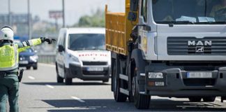 Las multas de tráfico más costosas para conductores de camiones que debes conocer Las mayores multas a que puede enfrentarse un conductor profesional de camiones.