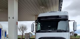 ¿LLEGA OTRO IMPUESTO AL DIÉSEL? El gobierno español se plantea igualar los precios del gasóleo y la gasolina elevando los del diésel.