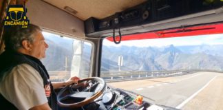 Puerto Pajares N-630 con el Volvo F12 Conan y Alberto Puerta Alberto Puerta al volante del Volvo F12 Conan en el Puerto de Pajares.