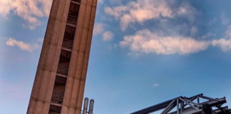 Camión Magirus eterno 62 años pasando ITV