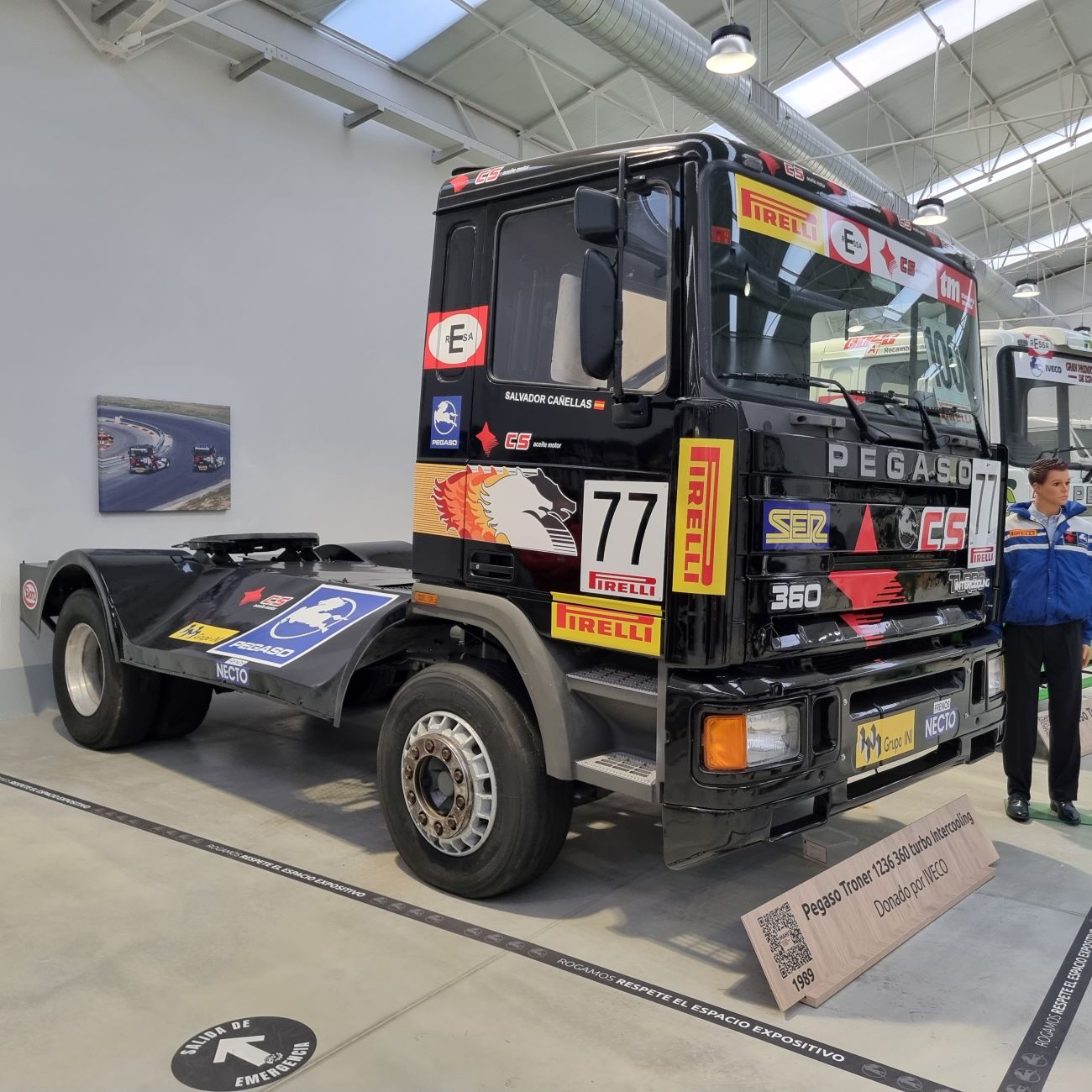 Pegaso Troner de carreras del team PEGASO CS conservado en el Museo MAHI de A Coruña. Pegaso Troner de carreras del team PEGASO CS conservado en el Museo MAHI de A Coruña.