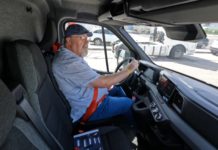 RENAULT TRUCKS MASTER ETECH Red Edition ¿Tú próxima furgoneta será ELÉCTRICA? ¿Tu próxima furgoneta será eléctrica? Quizás Renault Trucks te da la respuesta positiva mediante el furgón a baterías Master E-Tech Red Edition.