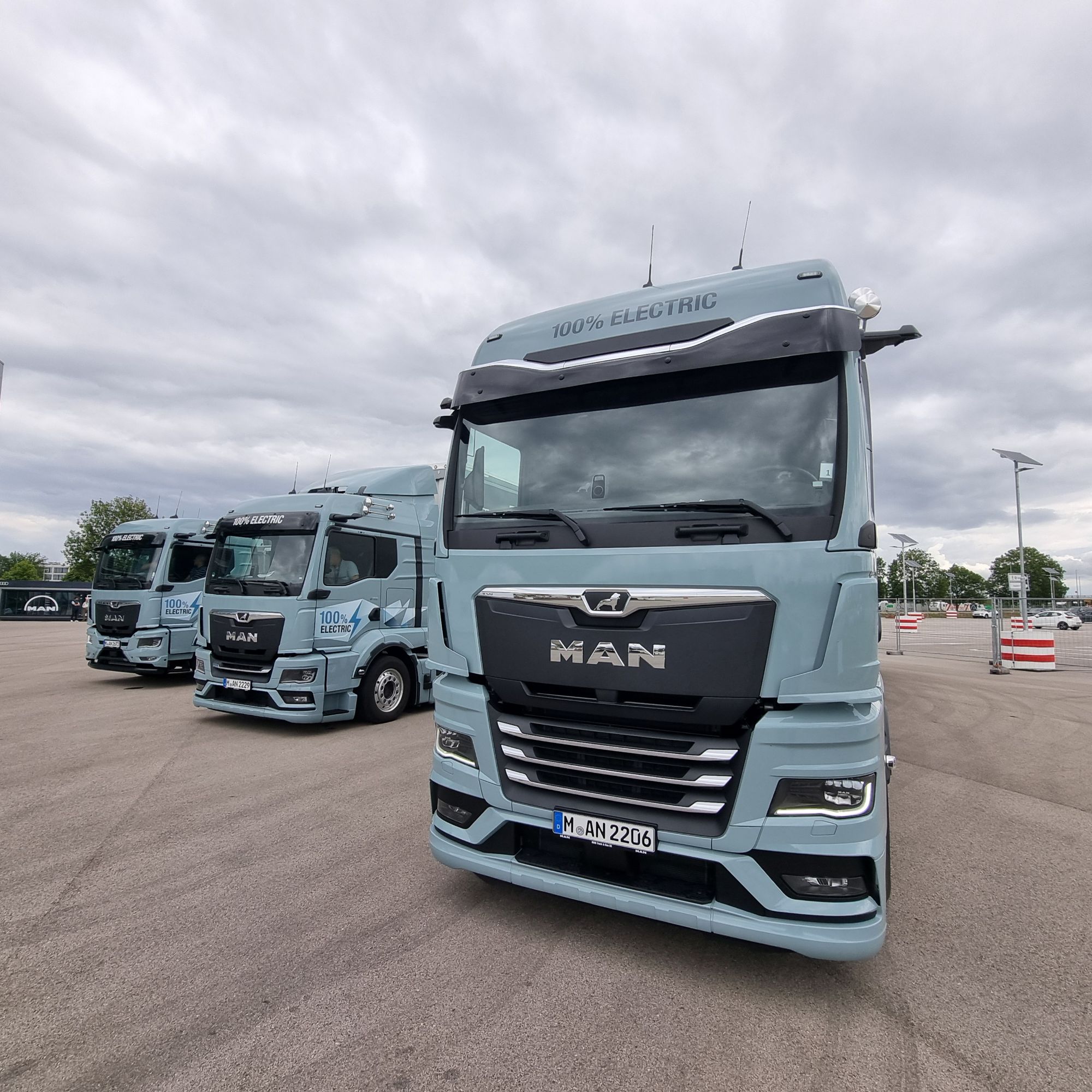 Los MAN eTGS y eTGM eléctricos están disponibles en versiones de 330, 449 y 544 CV de potencia máxima. Los MAN eTGS y eTGM eléctricos están disponibles en versiones de 330, 449 y 544 CV de potencia máxima.