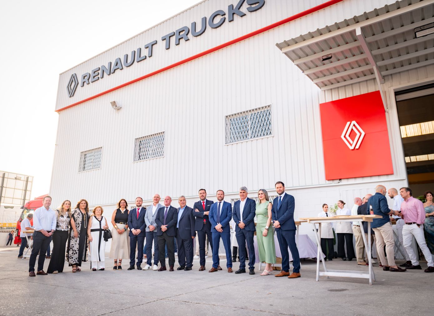 Renault Trucks inaugura nuevas instalaciones en Málaga