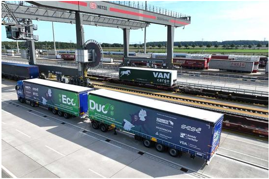 Sesé hace pruebas con duotráiler en Alemania Sesé hace pruebas con duotráiler en Alemania