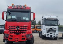 Los camiones MERCEDES BENZ TRUCKS más especiales y de mayor capacidad ¿LOS CONOCES? Transformaciones de los Mercedes Benz Trucks Arocs permiten manejar pesos totales de la combinación de hasta 1.000 toneladas.
