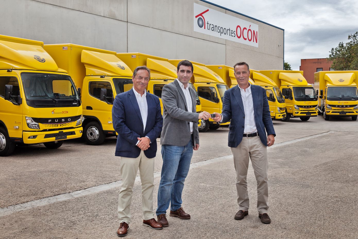 15 FUSO eCanter para Transportes Ocón