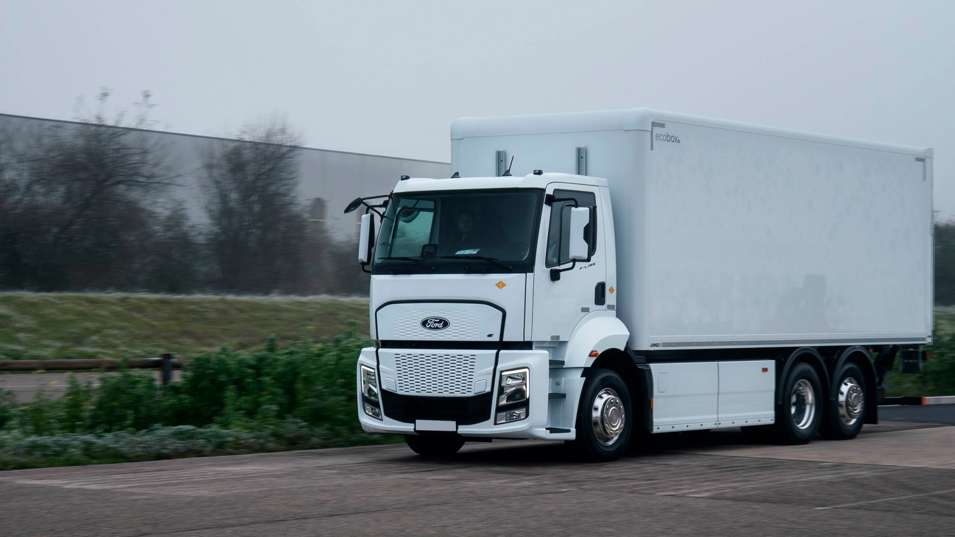 Ford Trucks anuncia para su camión de distribución eléctrico F-Line E hasta 300 kilómetros de autonomía. Ford Trucks anuncia para su camión de distribución eléctrico F-Line E hasta 300 kilómetros de autonomía.