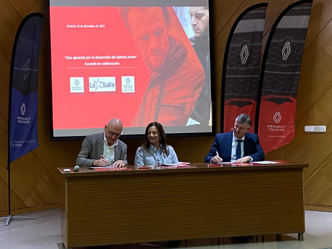 Renault Trucks y La Salle unen enseñanza y taller