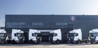 TXT refuerza su flota con cuatro Scania Super