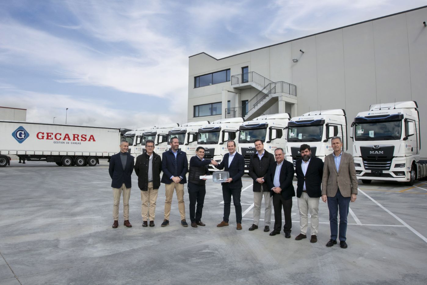 Gecarsa amplía con 15 tractoras TGX 18.480 D30 PowerLion Gecarsa amplía con 15 tractoras TGX 18.480 D30 PowerLion