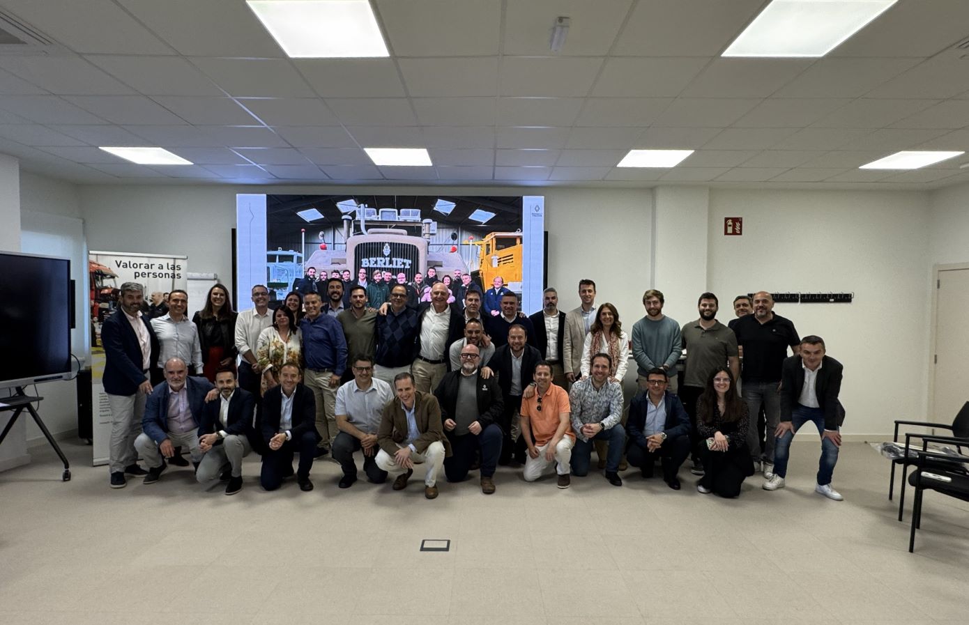 Graduación en la Escuela de Ventas de Renault Trucks