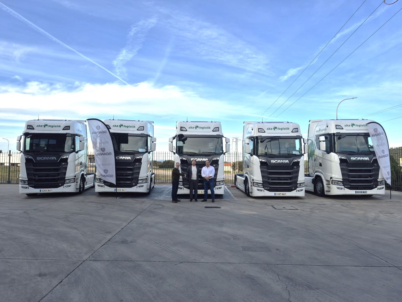 SKA Logistik con Scania V8