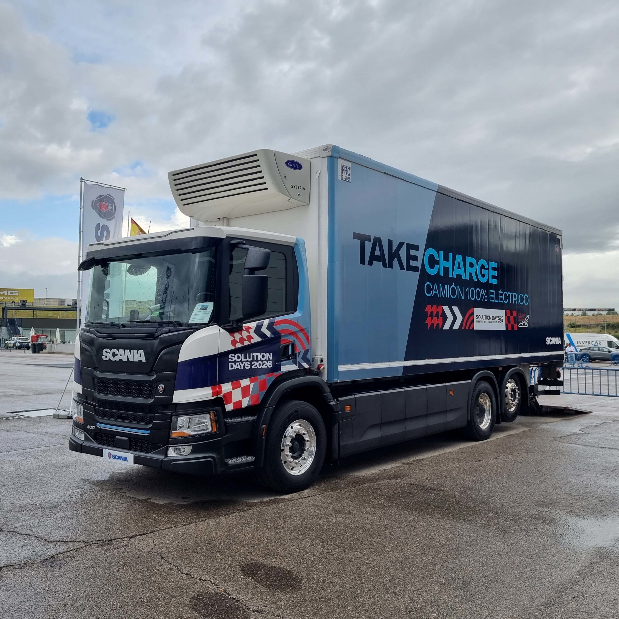 Camión frigorífico rígido 6X2 Scania electric. Un cero emisiones con 10 T de carga útil perfectamente utilizable en la distribución pesada urbana.