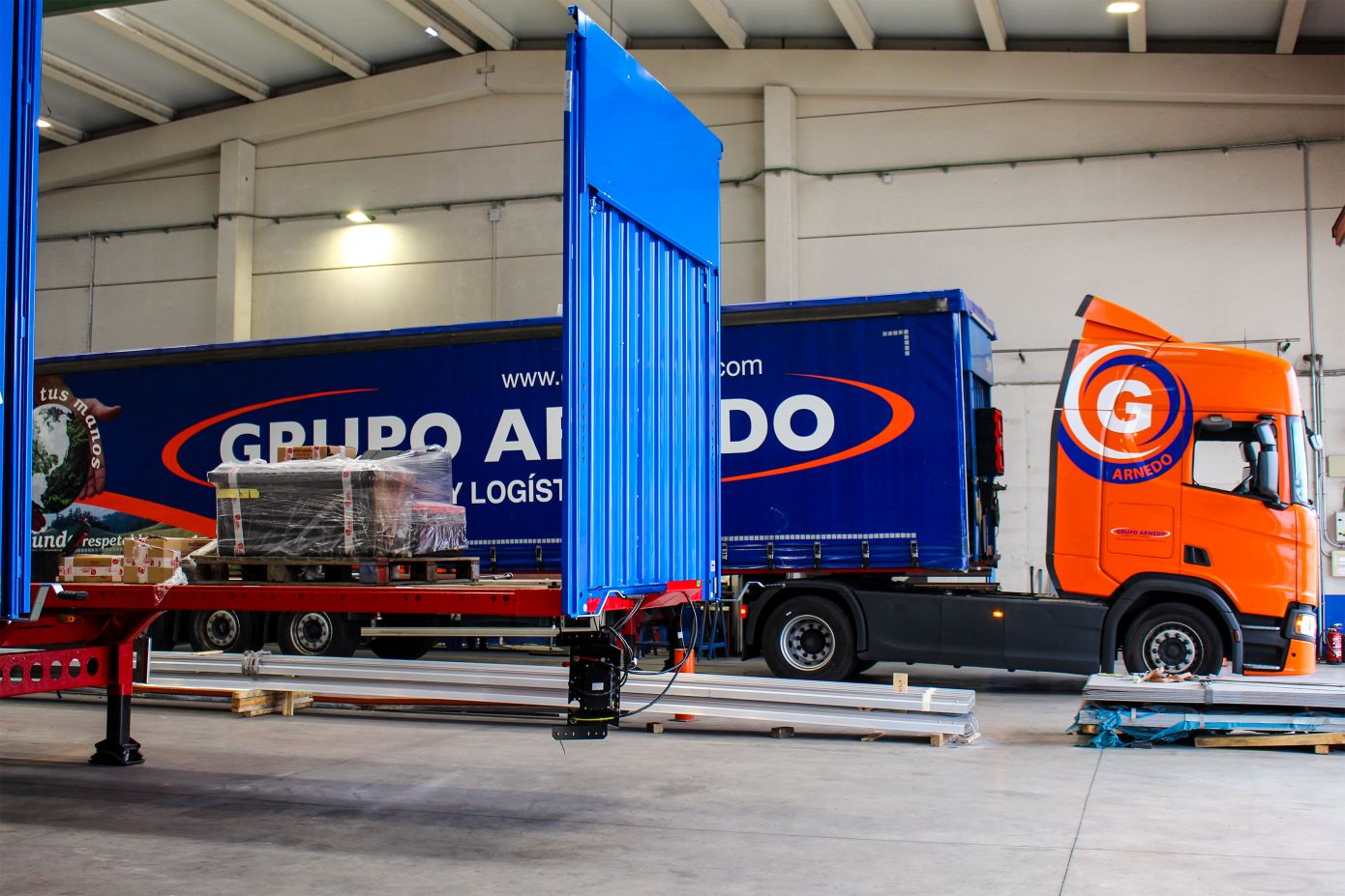 Grupo Logístico Arnedo suma 100 semirremolques nuevos y se certifica como carrocería propia