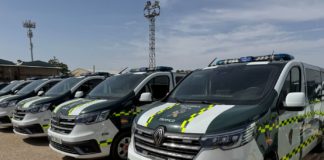 70 Renault Trucks Trafic Red Edition para la Guardia Civil