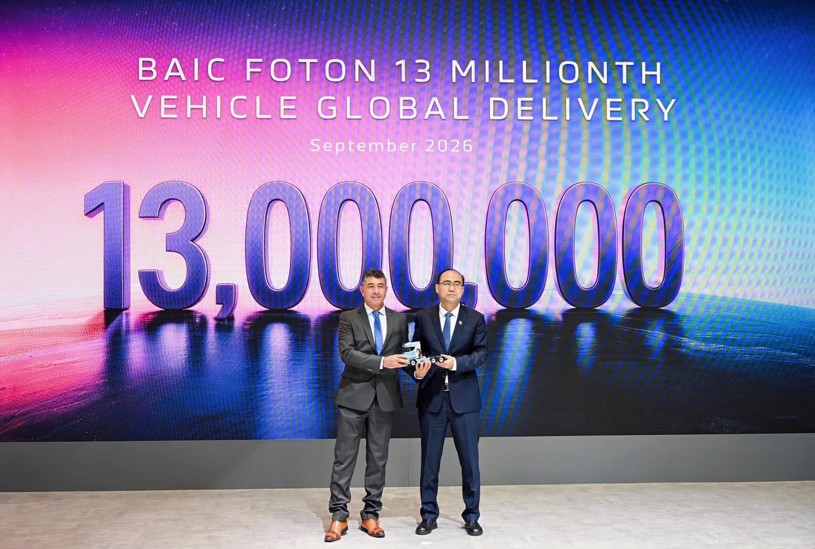 FOTON presenta el CAVAN BEACON