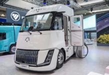 FOTON presenta el CAVAN BEACON y entrega a Acendix su GALAXUS 9 número 13 millones