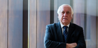 Mercedes-Benz España despide a Carlos Espinosa de los Monteros
