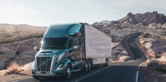 VNL de VOLVO TRUCKS uno de los camiones más cómodos de la RUTA El Volvo VNL norteamericano cuenta con un gran sleeper para el largo recorrido.
