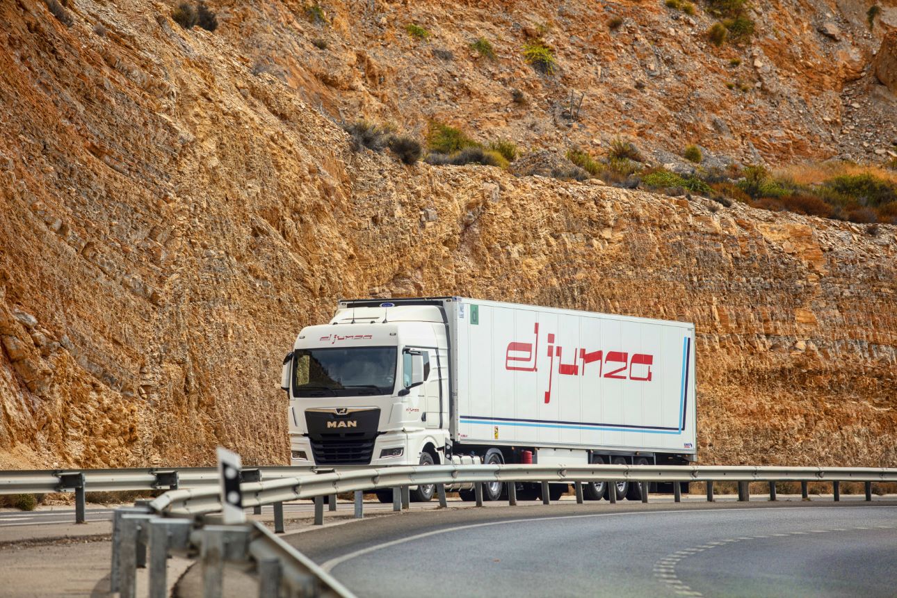 Transportes El Junza incorpora 60 MAN TGX